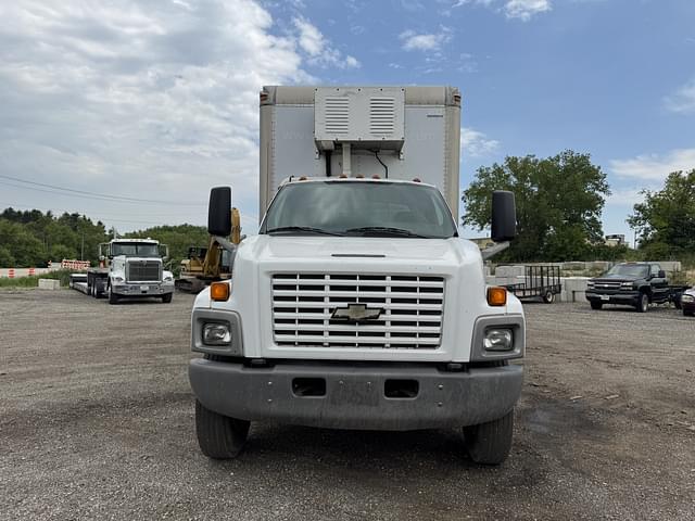 Image of Chevrolet C6500 equipment image 1