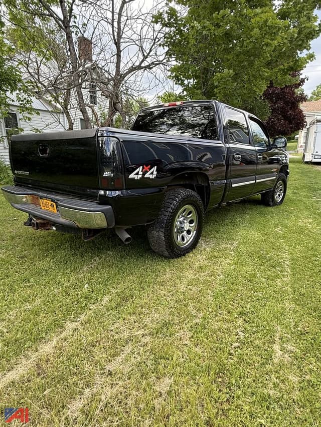 Image of Chevrolet 1500 equipment image 2