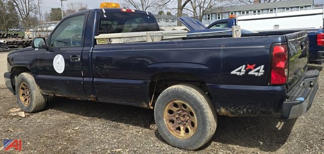 Image of Chevrolet 1500 equipment image 1