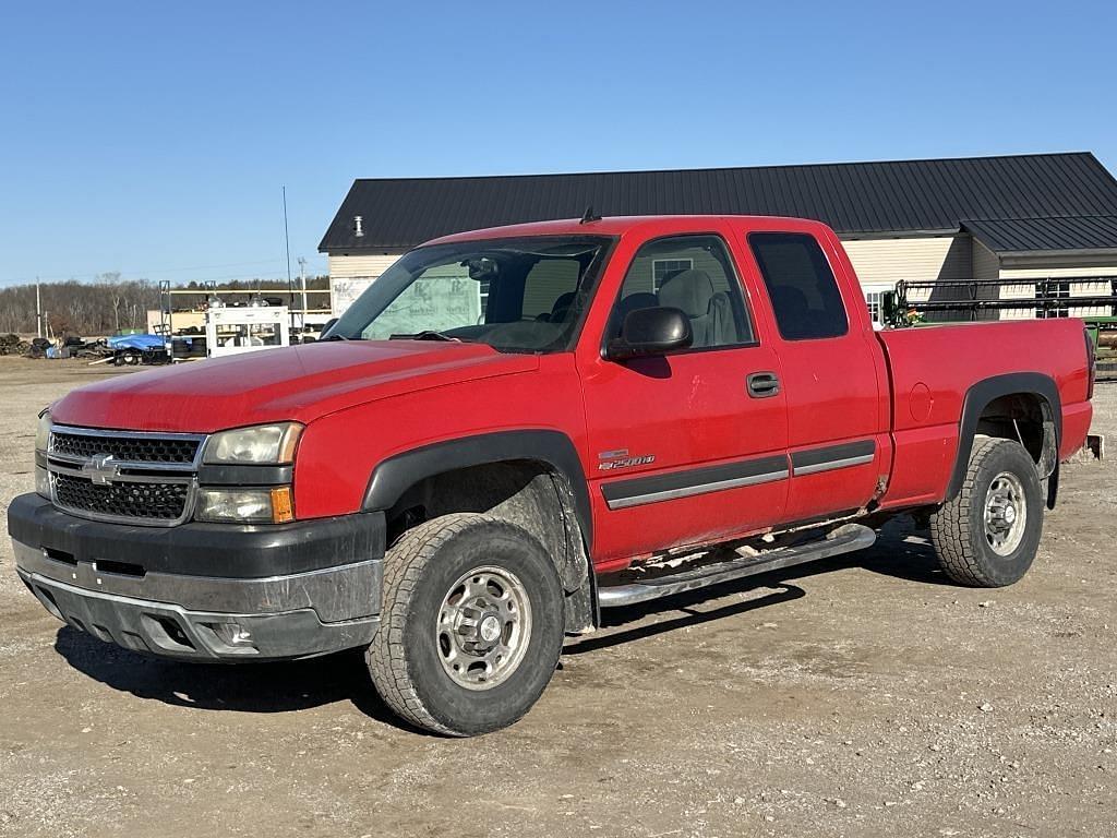 Image of Chevrolet 2500HD Primary image