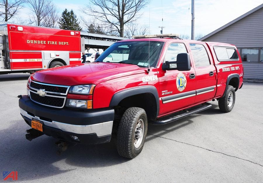 2006 Chevrolet 2500HD Equipment Image0