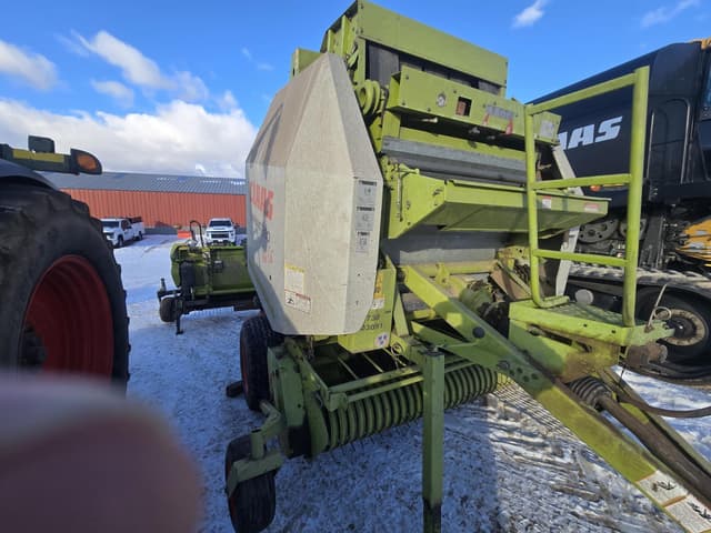Image of CLAAS Variant 280 Roto Cut equipment image 2