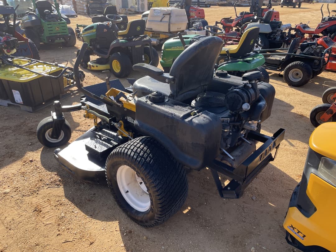 Image of Cub Cadet Commercial Image 1