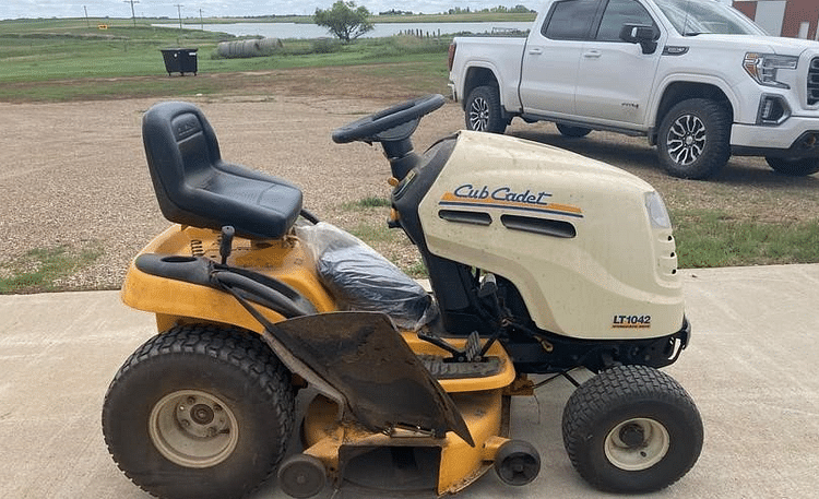 2006 cub cadet lt1042 new arrivals