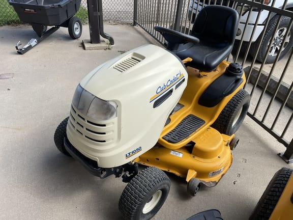 Main image Cub Cadet LT1050