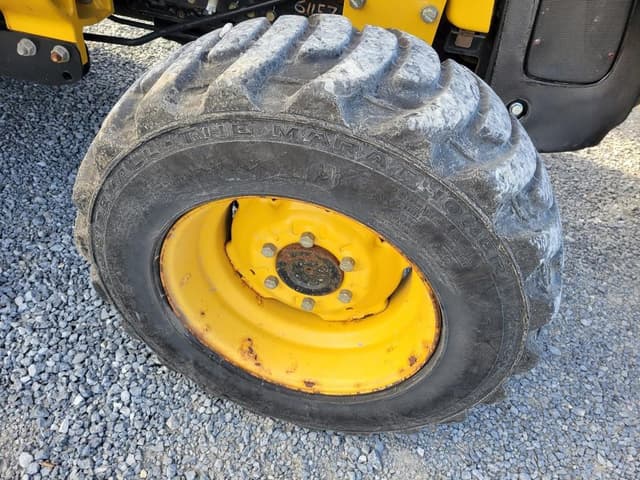 Image of John Deere 110 equipment image 4