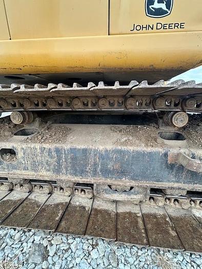 Image of John Deere 200C LC equipment image 4