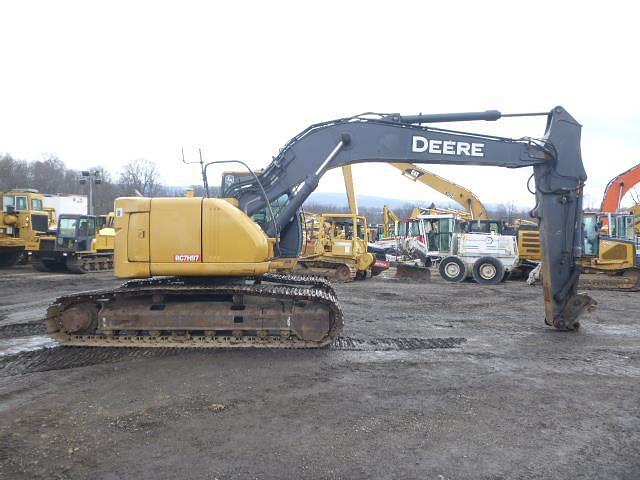 Image of John Deere 225DLC equipment image 2