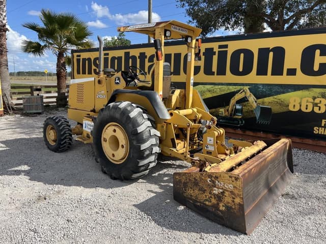 Image of John Deere 210LE equipment image 1