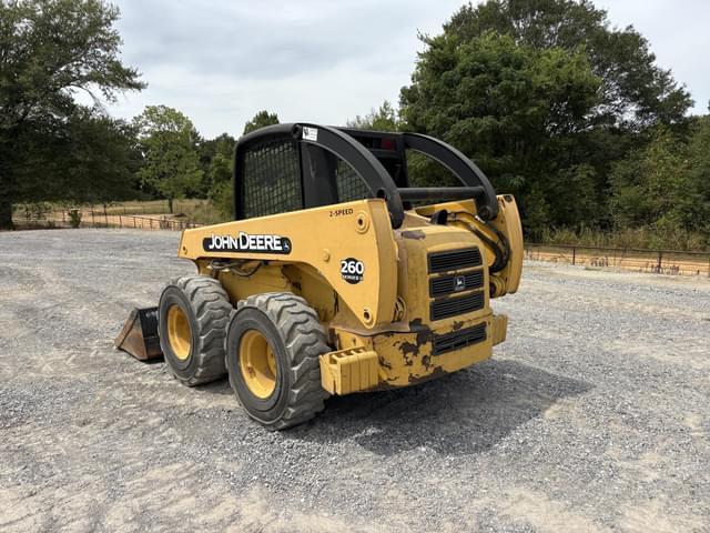 Image of John Deere 260 Series II equipment image 4