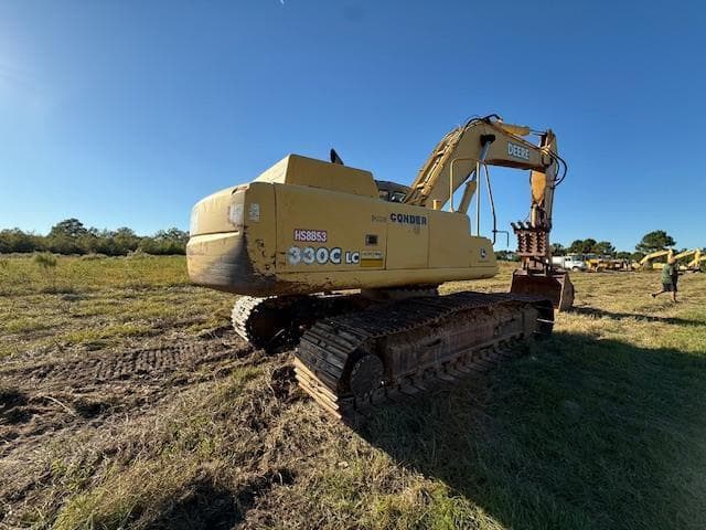 Image of John Deere 330C LC equipment image 3