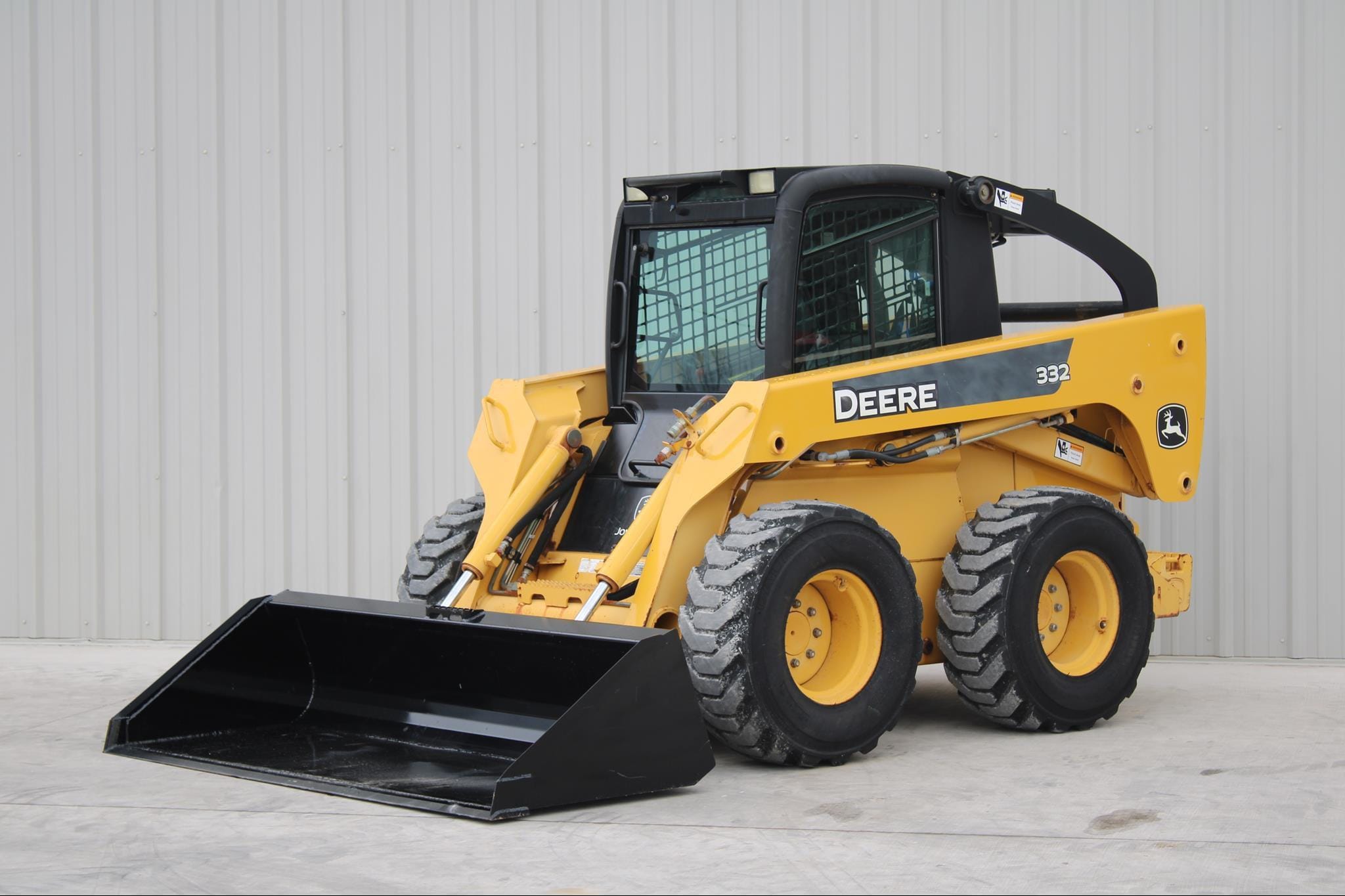 2006 John Deere 332 Equipment Image0