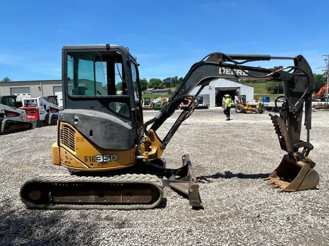 Image of John Deere 35D equipment image 4