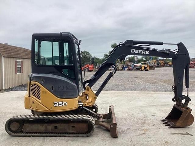 Image of John Deere 35D equipment image 4