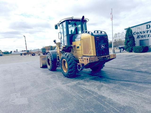 Image of John Deere 444J equipment image 2