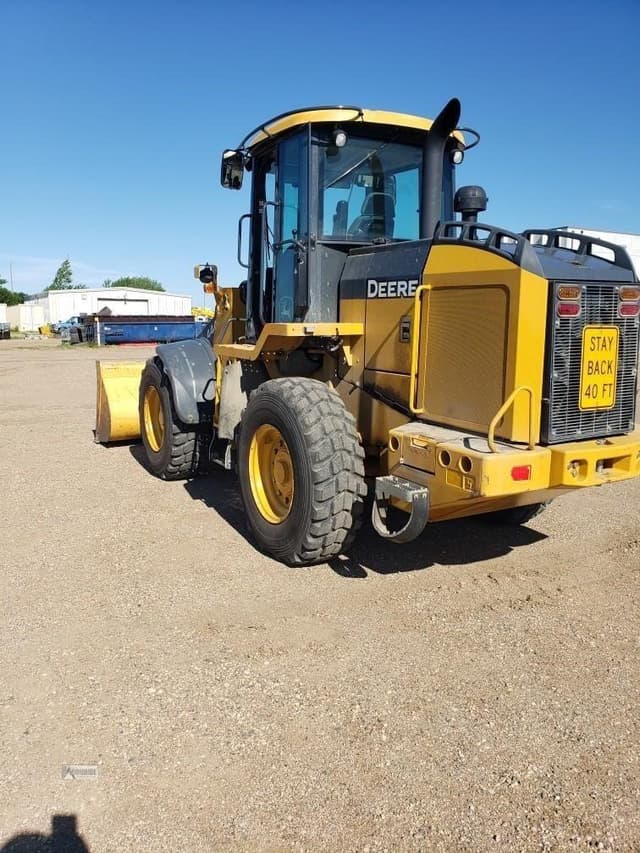 Image of John Deere 444J equipment image 3