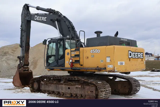 Image of John Deere 450DLC equipment image 2