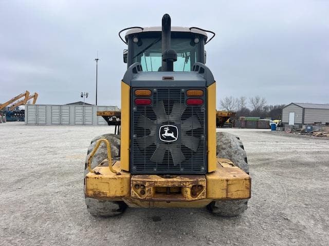 Image of John Deere 544J equipment image 4