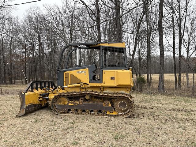 Image of John Deere 700J equipment image 2