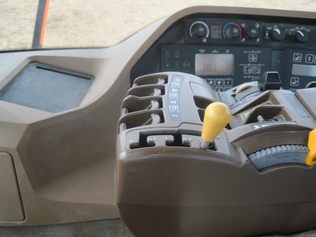 Image of John Deere 9120 equipment image 2