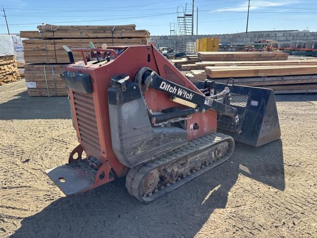 Image of Ditch Witch SK650 equipment image 2