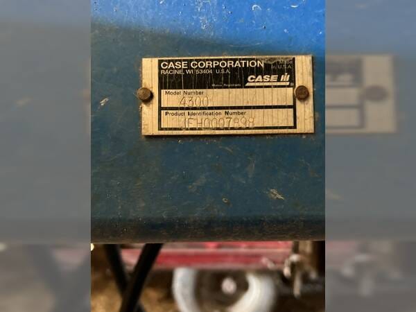 2006 DMI 4300 Equipment Image0