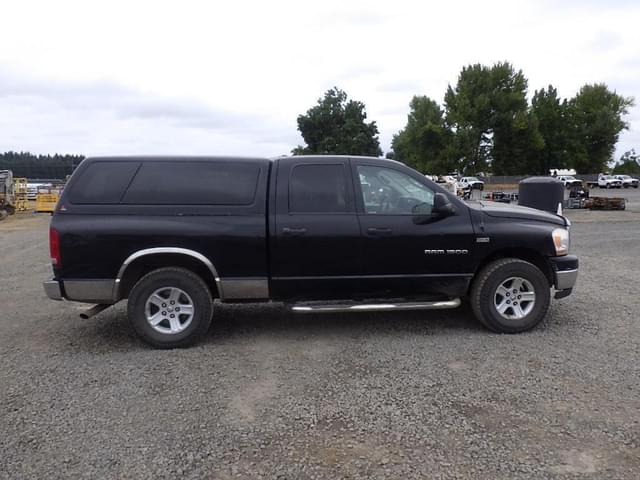 Image of Dodge Ram 1500 equipment image 2