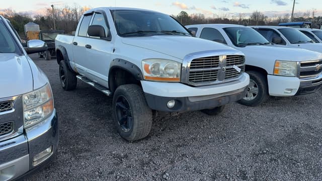 Image of Dodge Ram 1500 equipment image 2