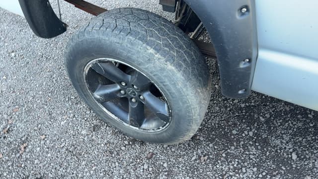 Image of Dodge Ram 1500 equipment image 4