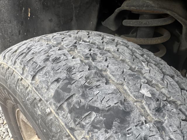 Image of Dodge Ram 2500 equipment image 3