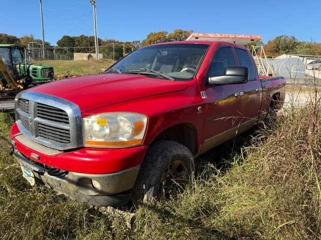 Image of Dodge Ram 2500 equipment image 1