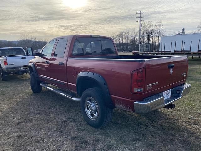 Image of Dodge Ram 2500 equipment image 3