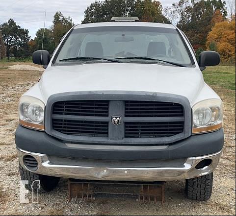 Image of Dodge Ram 2500 equipment image 1