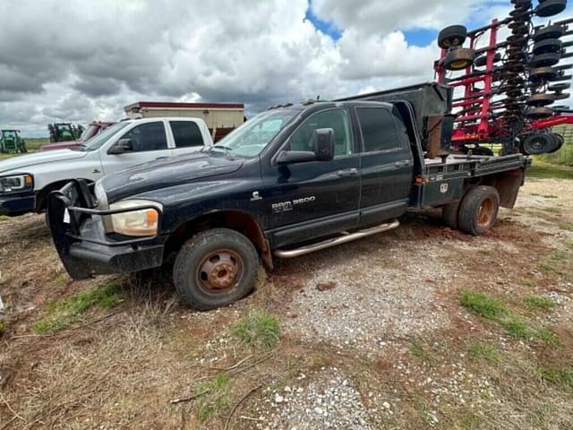 Image of Dodge Ram 3500 equipment image 1