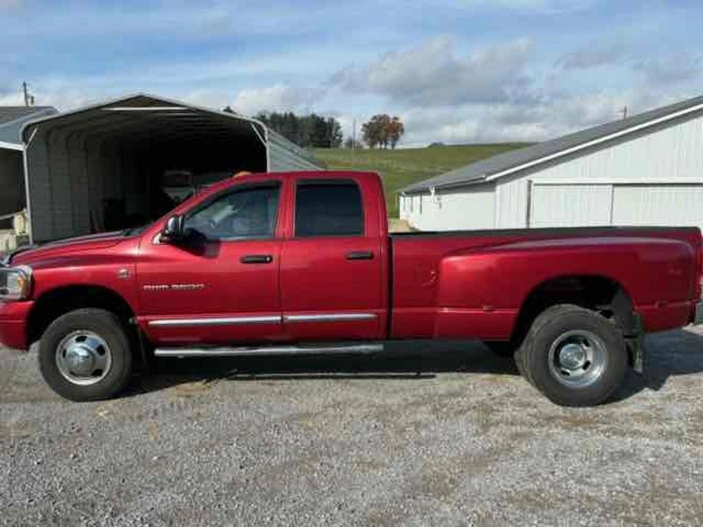 2006 Dodge Ram 3500 Equipment Image0