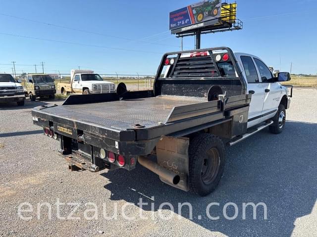Image of Dodge Ram 3500 equipment image 4