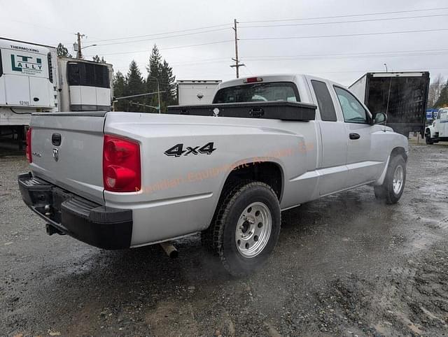 Image of Dodge Dakota equipment image 4