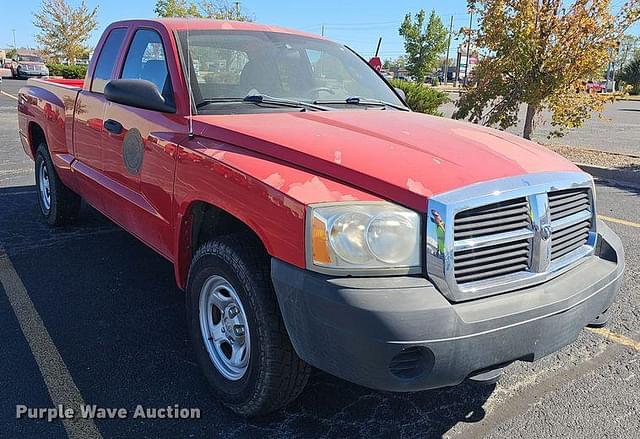 Image of Dodge Dakota equipment image 2