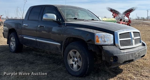 Image of Dodge Dakota equipment image 2