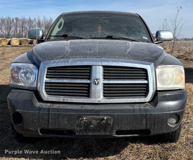 Image of Dodge Dakota equipment image 1