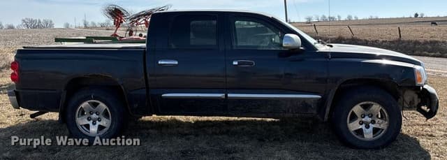Image of Dodge Dakota equipment image 3