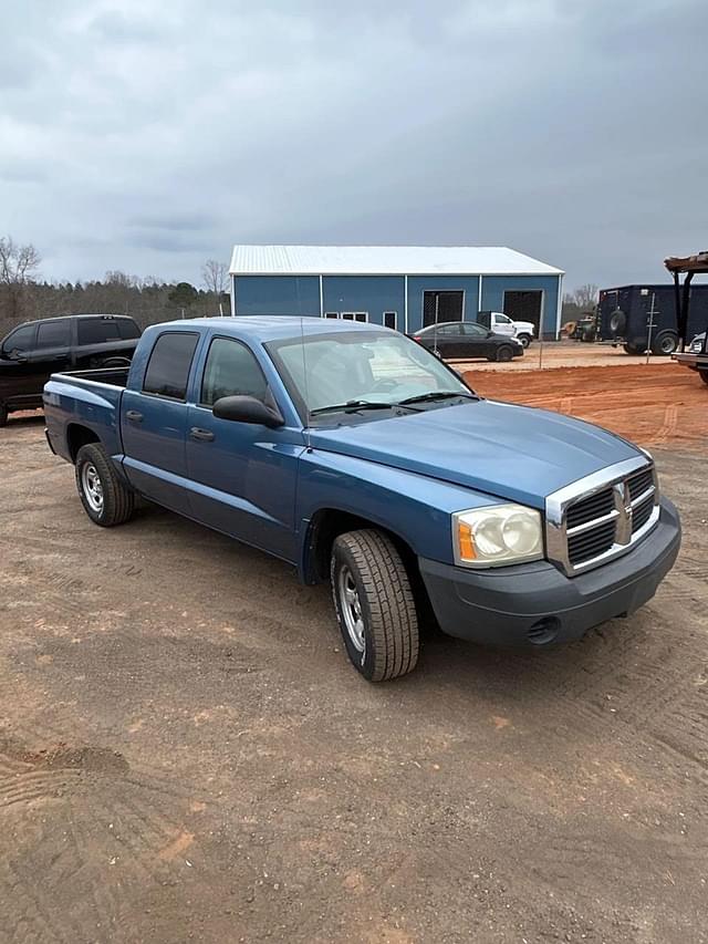 Image of Dodge Dakota equipment image 1