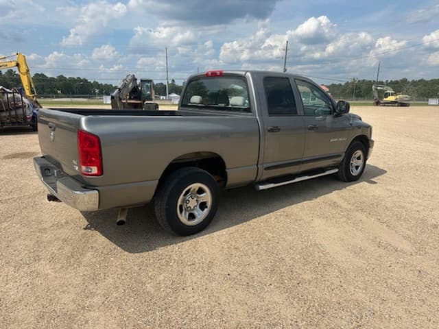 Image of Dodge Ram 1500 equipment image 2