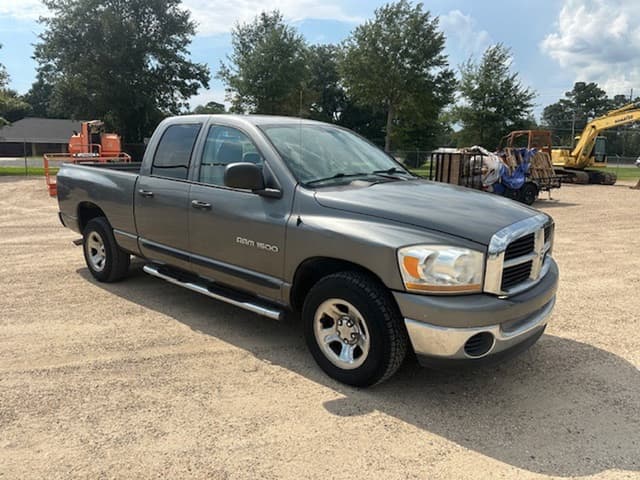 Image of Dodge Ram 1500 equipment image 1