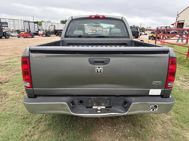 Image of Dodge Ram 1500 equipment image 3