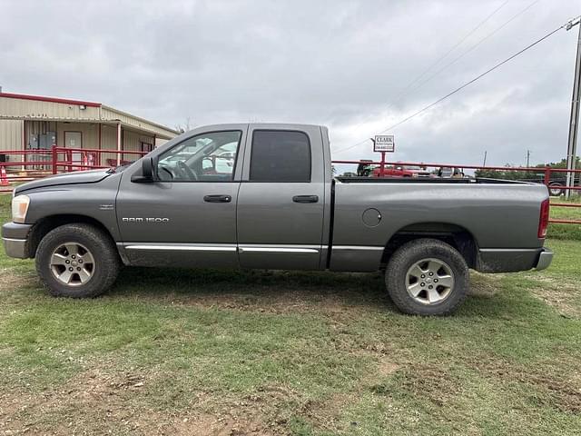 Image of Dodge Ram 1500 equipment image 1