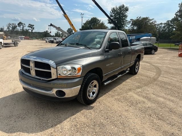 2006 Dodge Ram 1500 Equipment Image0