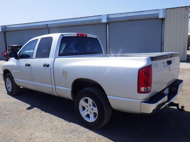 Image of Dodge Ram 1500 equipment image 3