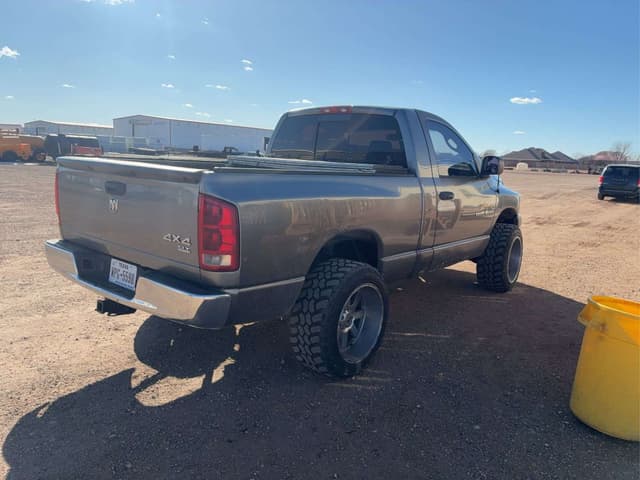 Image of Dodge Ram 1500 equipment image 2