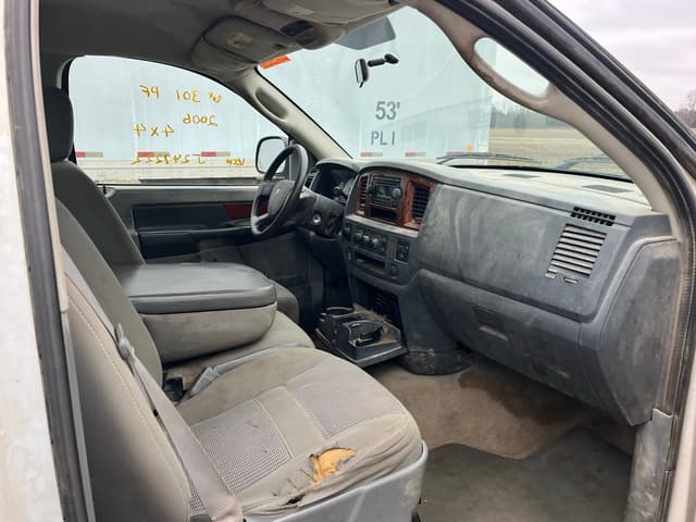 Image of Dodge Ram 1500 equipment image 3